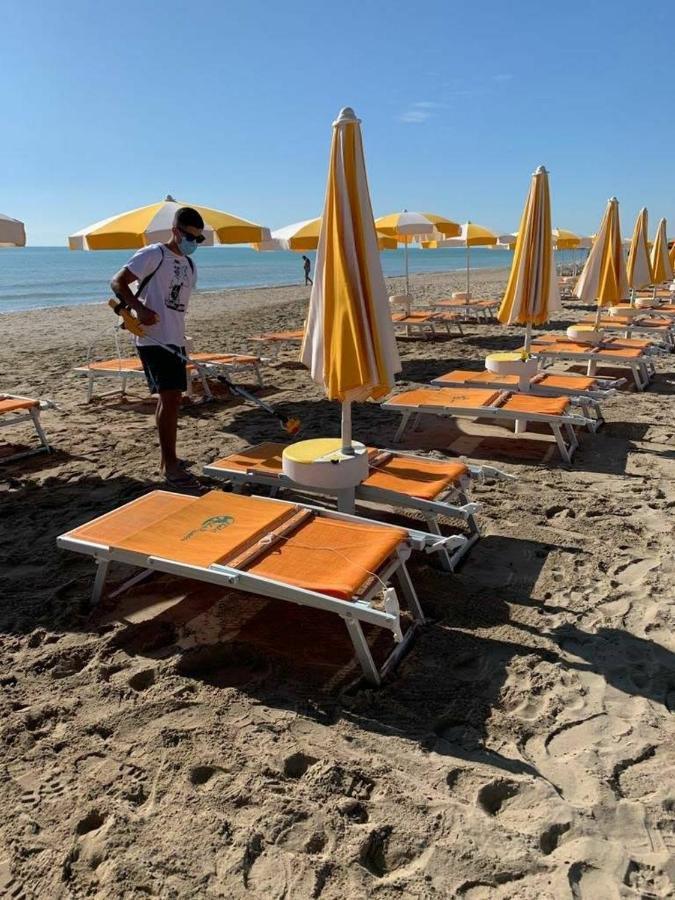 Residence Anchisemare Alba Adriatica Dış mekan fotoğraf