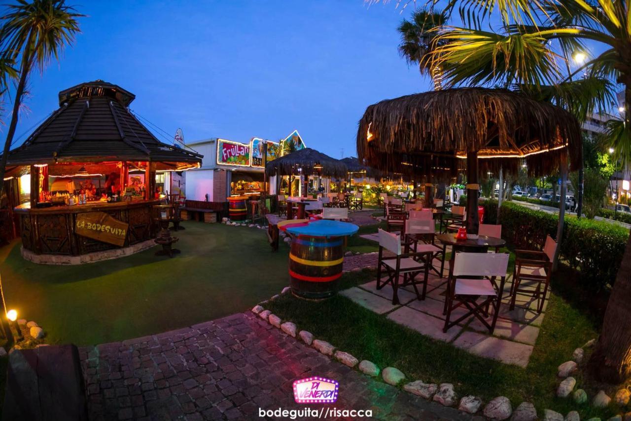 Residence Anchisemare Alba Adriatica Dış mekan fotoğraf