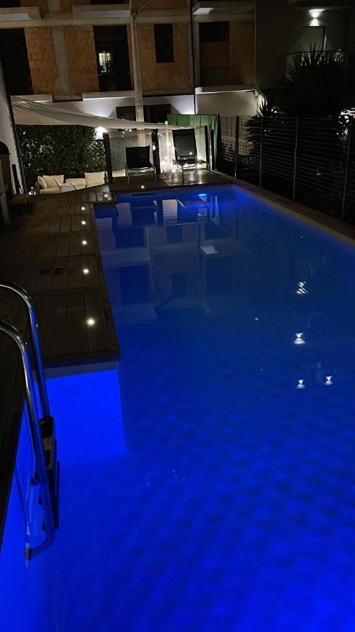 Residence Anchisemare Alba Adriatica Dış mekan fotoğraf