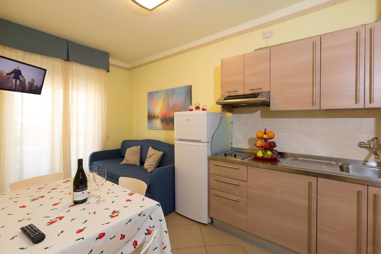 Residence Anchisemare Alba Adriatica Dış mekan fotoğraf