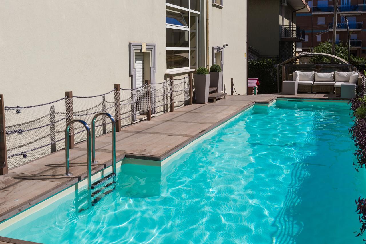 Residence Anchisemare Alba Adriatica Dış mekan fotoğraf