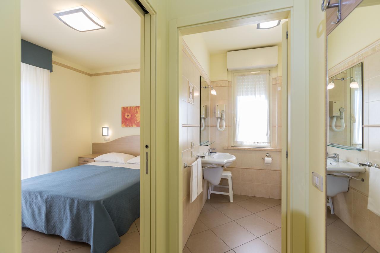 Residence Anchisemare Alba Adriatica Dış mekan fotoğraf